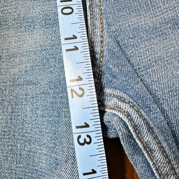 Abercrombie &amp; Fitch Curve Love Ultra High Rise Ankle Straight Jean Destroyed 26R