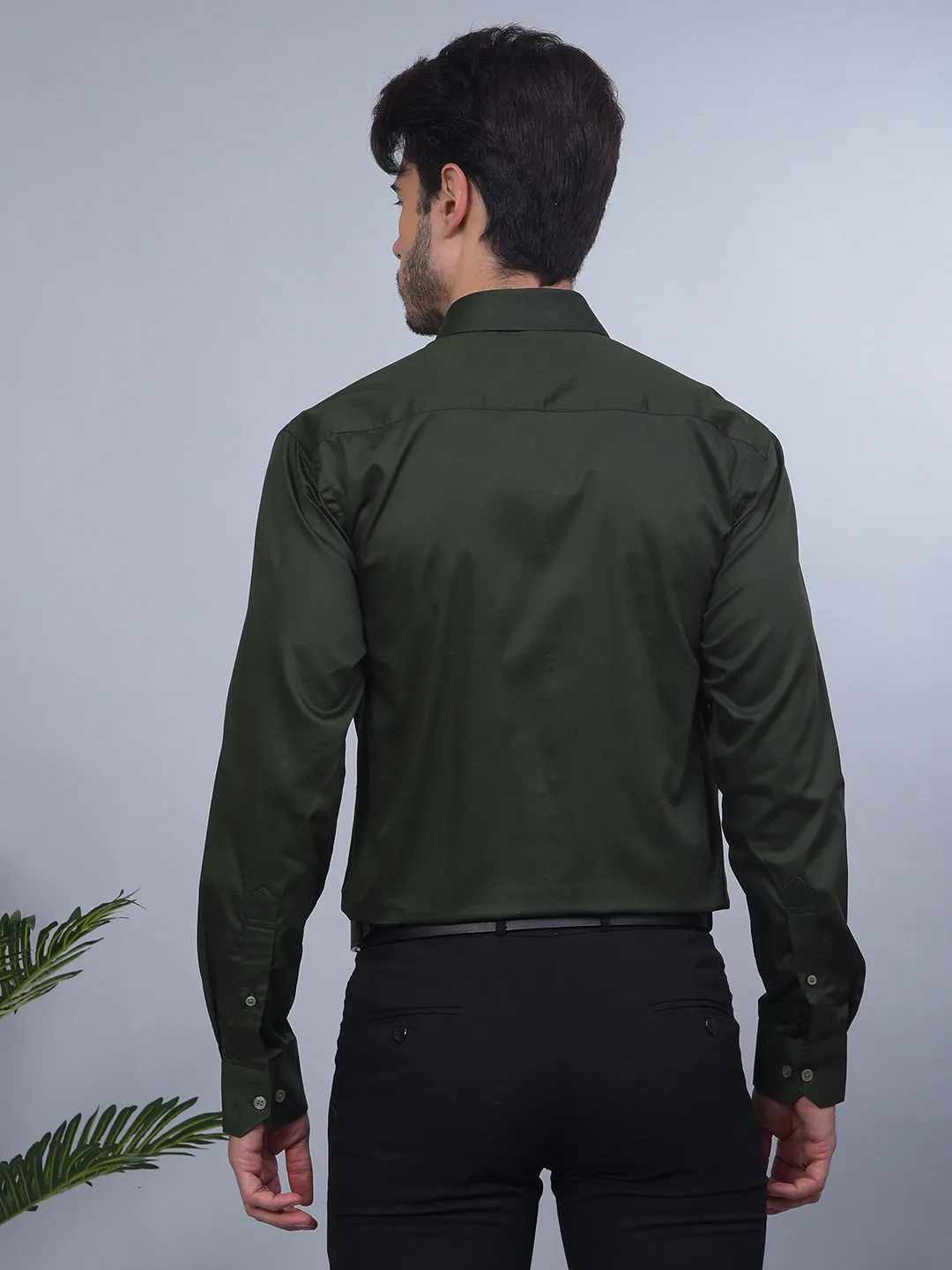 COBB SOLID DARK GREEN SMART-FIT FORMAL SHIRT