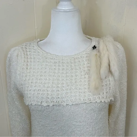 Compatible Sweater Elegant Cream Rabbit Trim Long Sleeve Sweater Top Size Large.