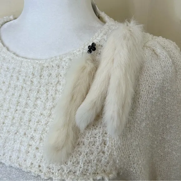 Compatible Sweater Elegant Cream Rabbit Trim Long Sleeve Sweater Top Size Large.