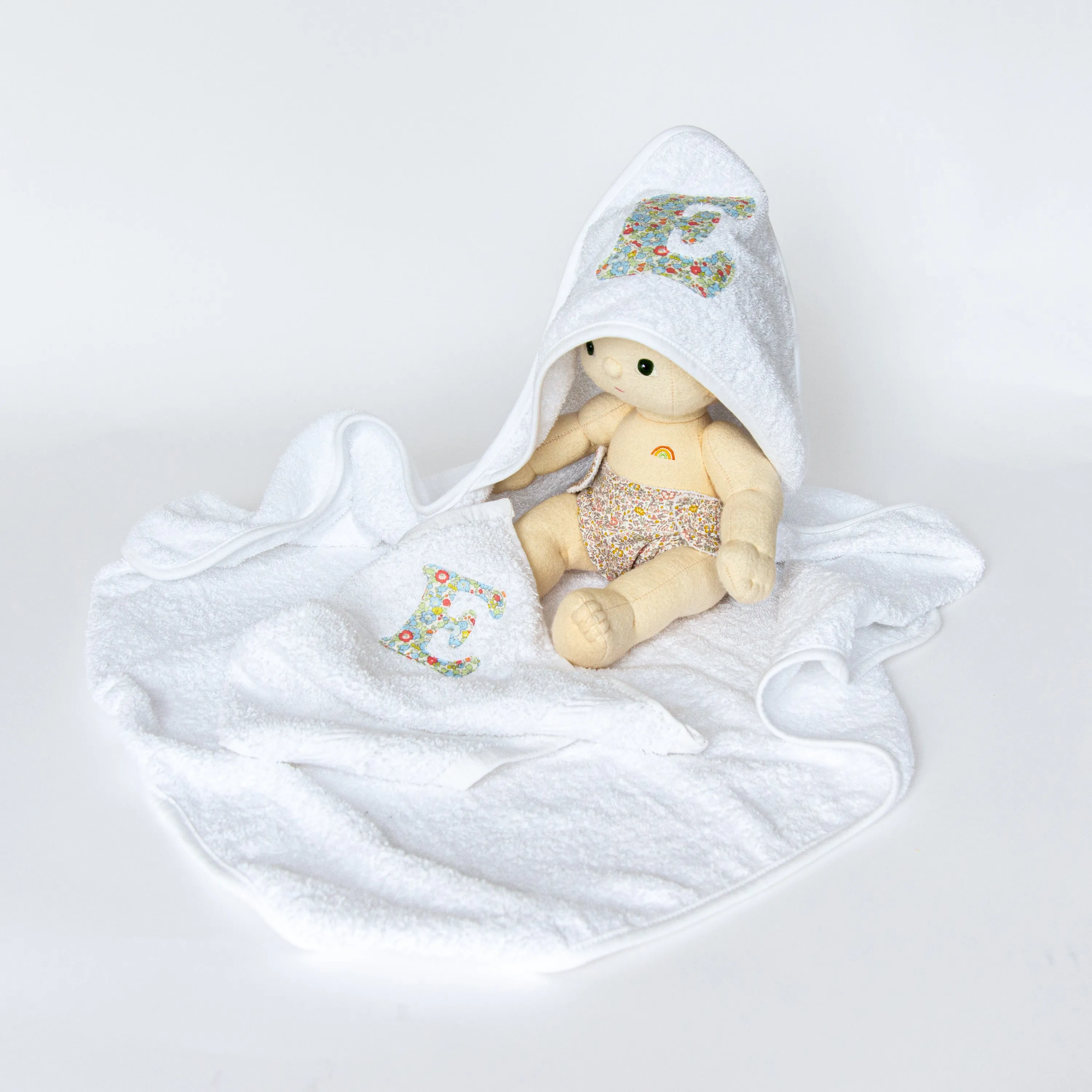 Hooded towel & face cloth gift set