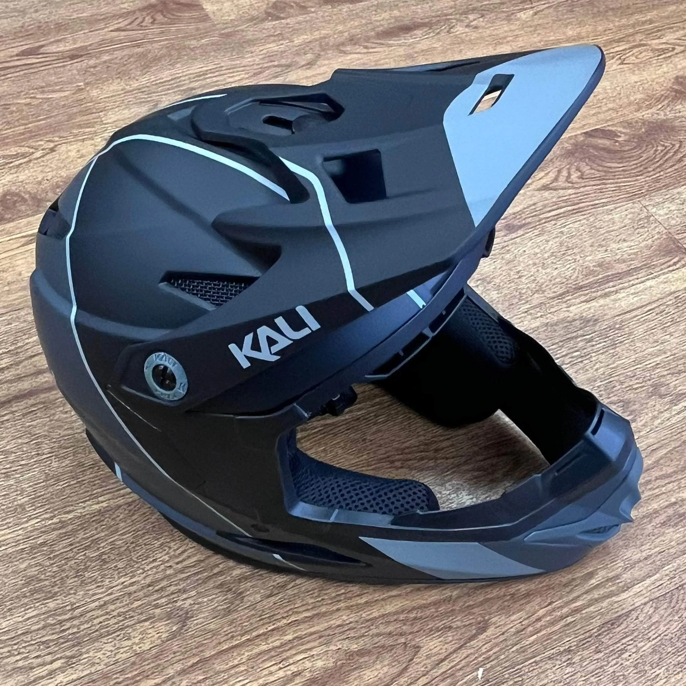 Kali Zoka Stripe Full Face Helmet Black / Grey