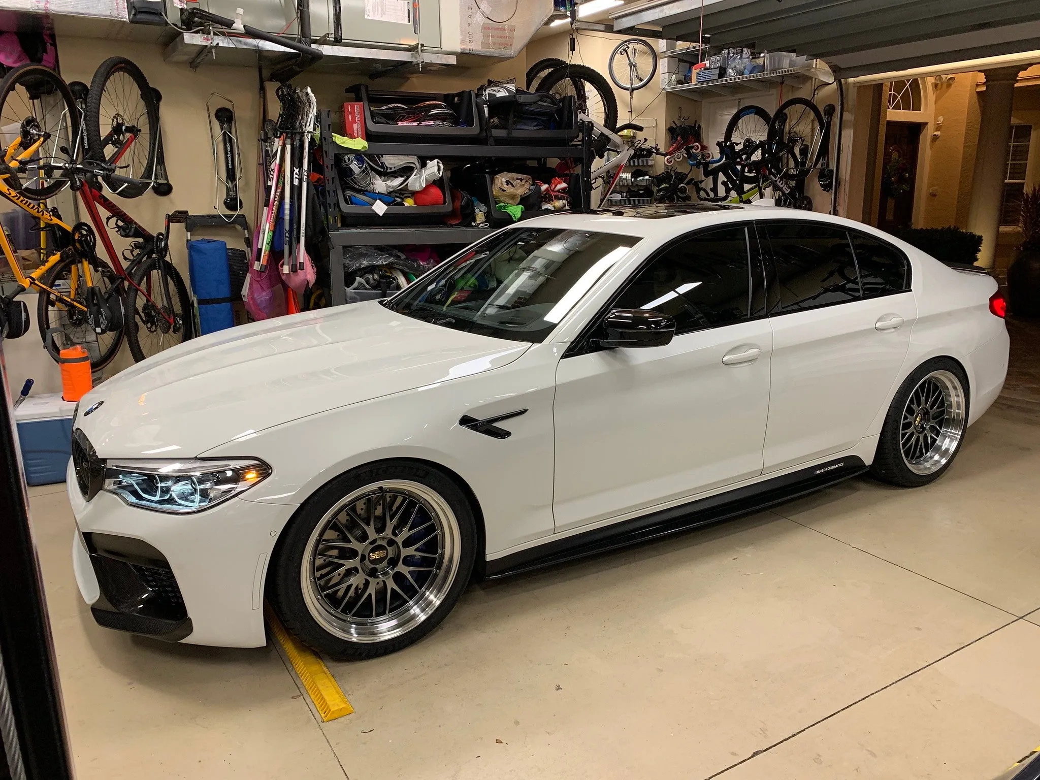 KW Suspensions F90 M5 Height Adjustable Spring Kit
