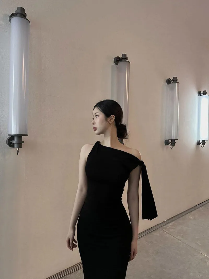Kylie knotted maxi-Dress