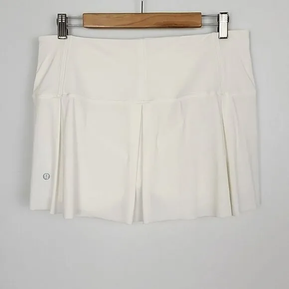 Lululemon Lost In Pace Skort Skirt White Flowy Lightweight Size 10 Regular