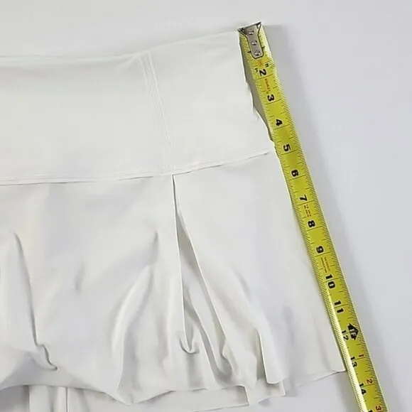 Lululemon Lost In Pace Skort Skirt White Flowy Lightweight Size 10 Regular
