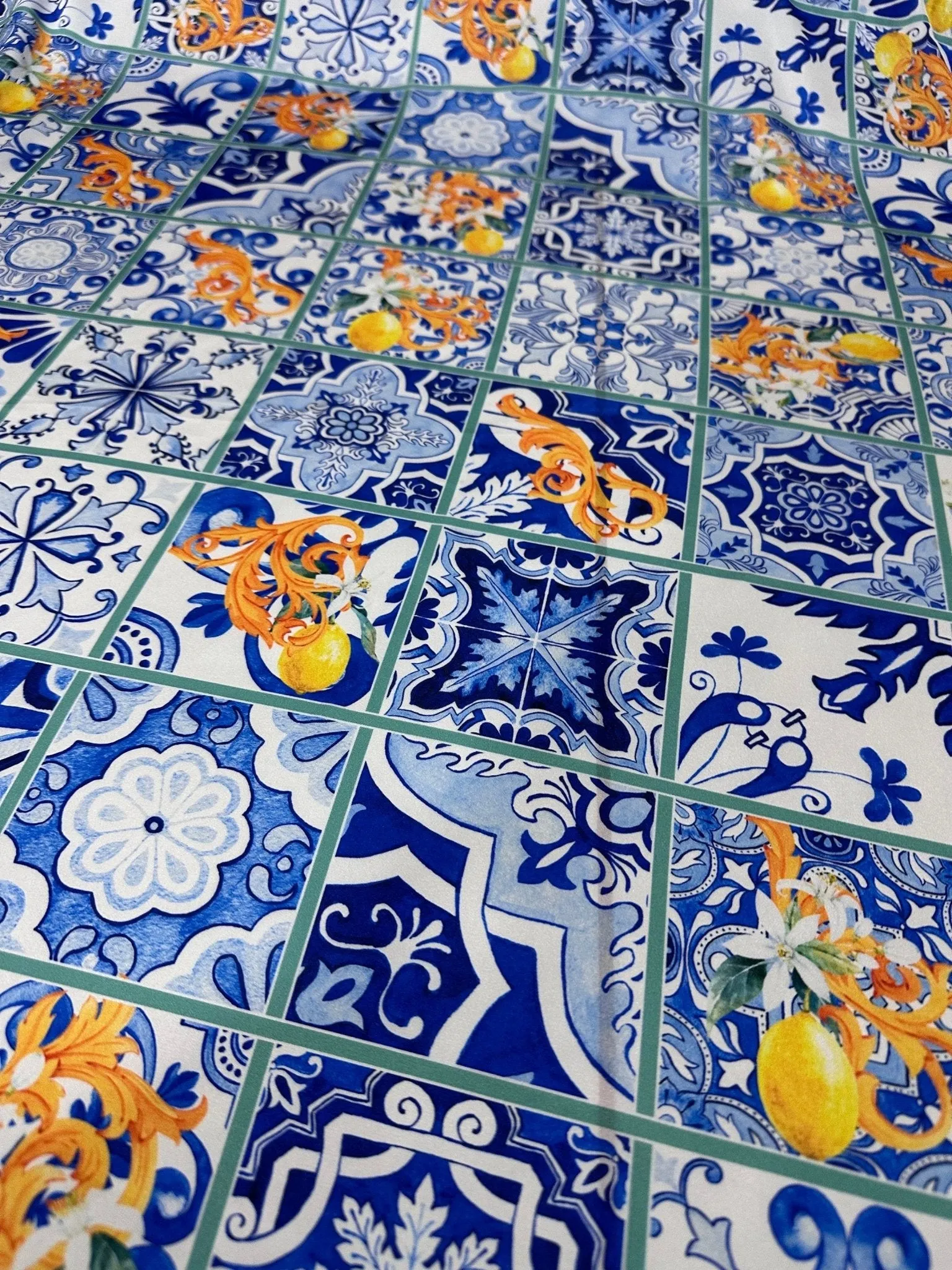 Majolica Lemons Luxury Fabric - Elegant Patterned Textile
