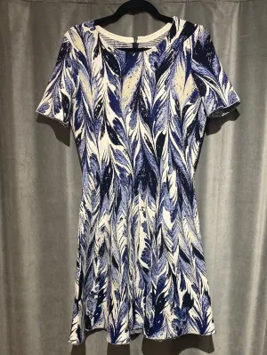 Oscar De La Renta Stretch Fabric Short Sleeve Flare Dress