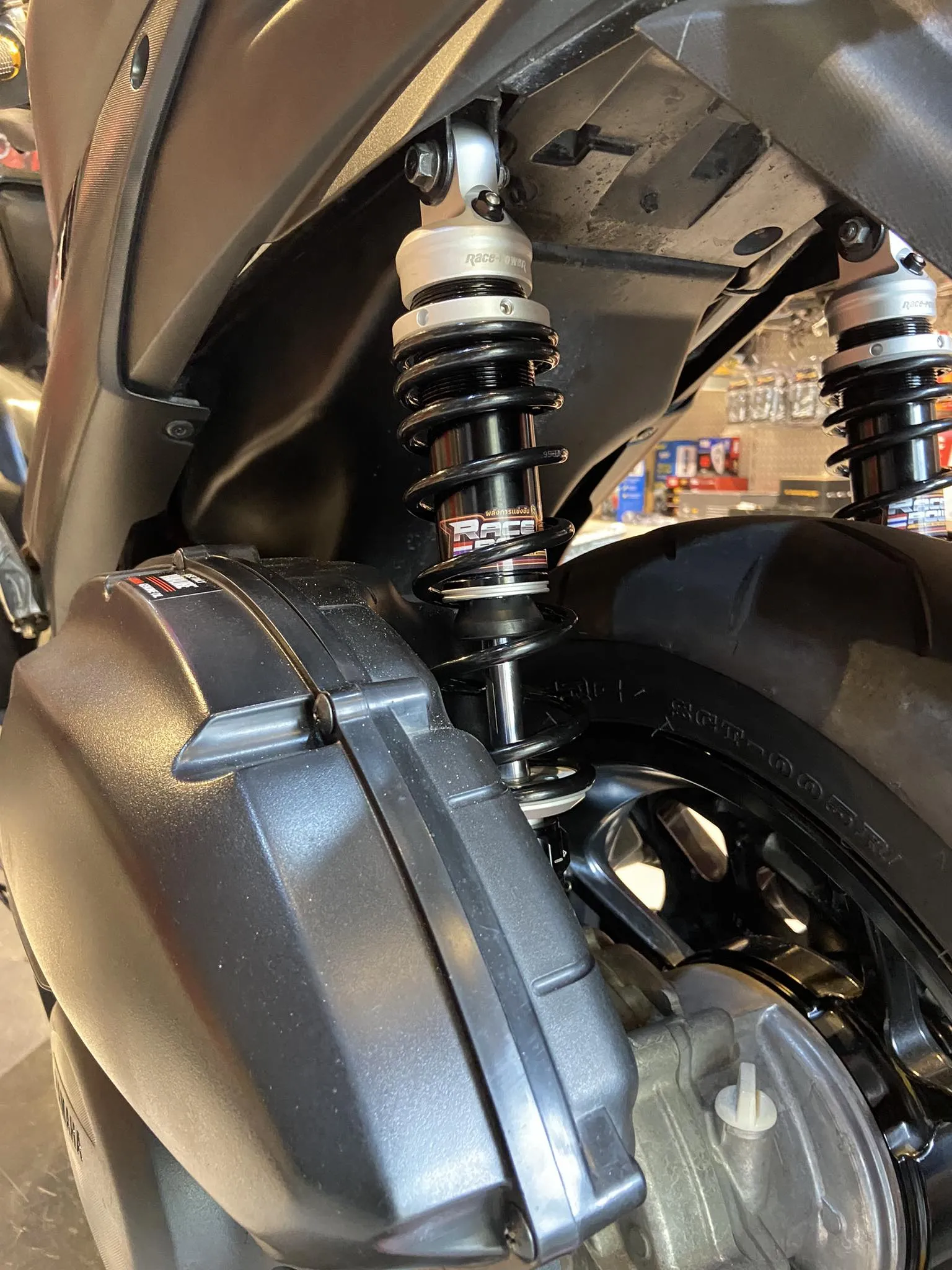 RACE POWER PREMIUM AEROX / NMAX (SILVER/BLACK)