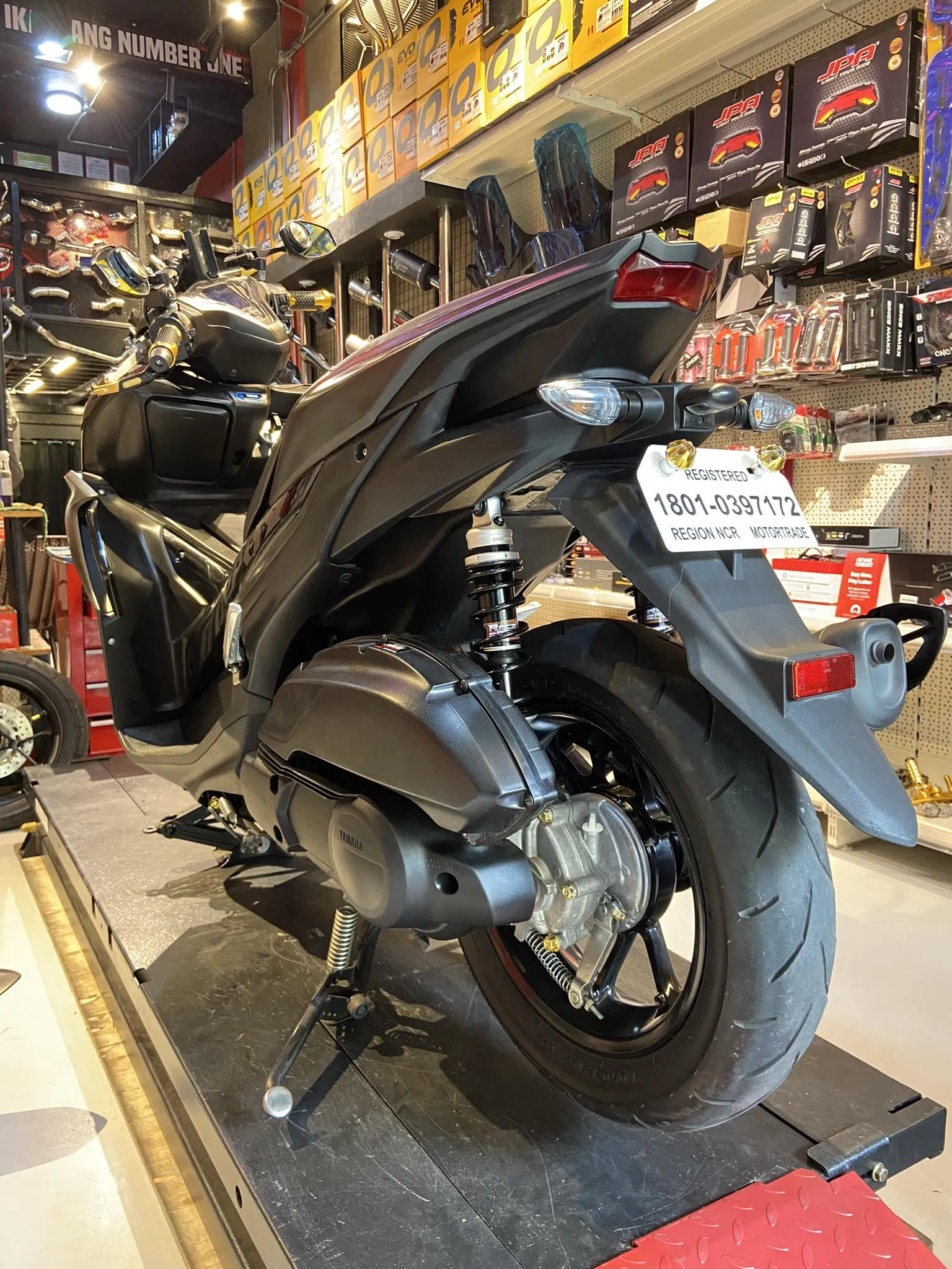 RACE POWER PREMIUM AEROX / NMAX (SILVER/BLACK)