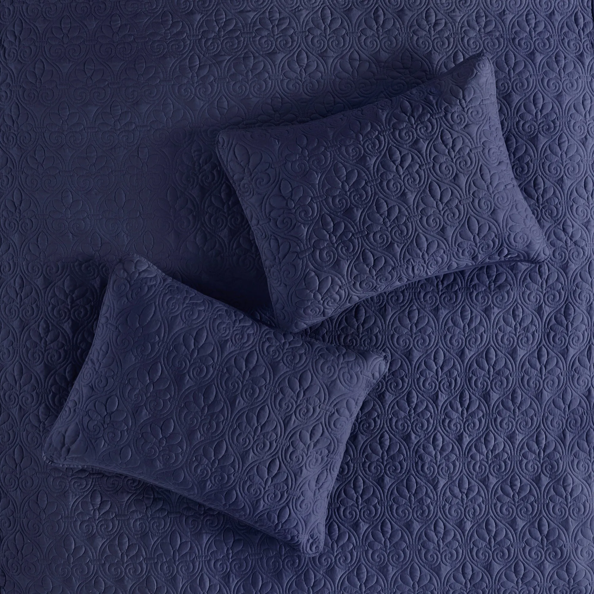 Vancouver 3 Piece Fitted Bedspread Set Navy