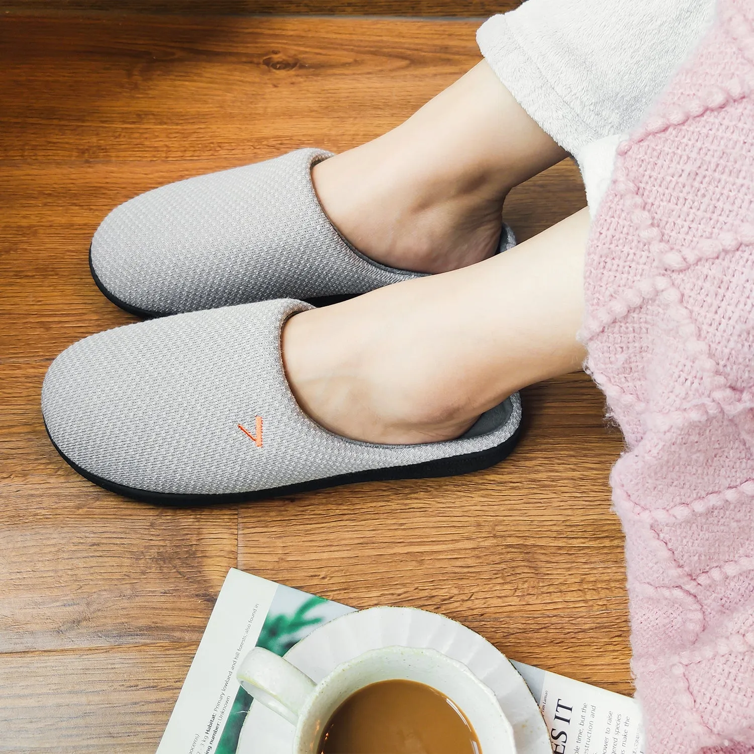 VONMAY Women's Slippers Two-Tone Cozy House Shoes Memory Foam Slippers
