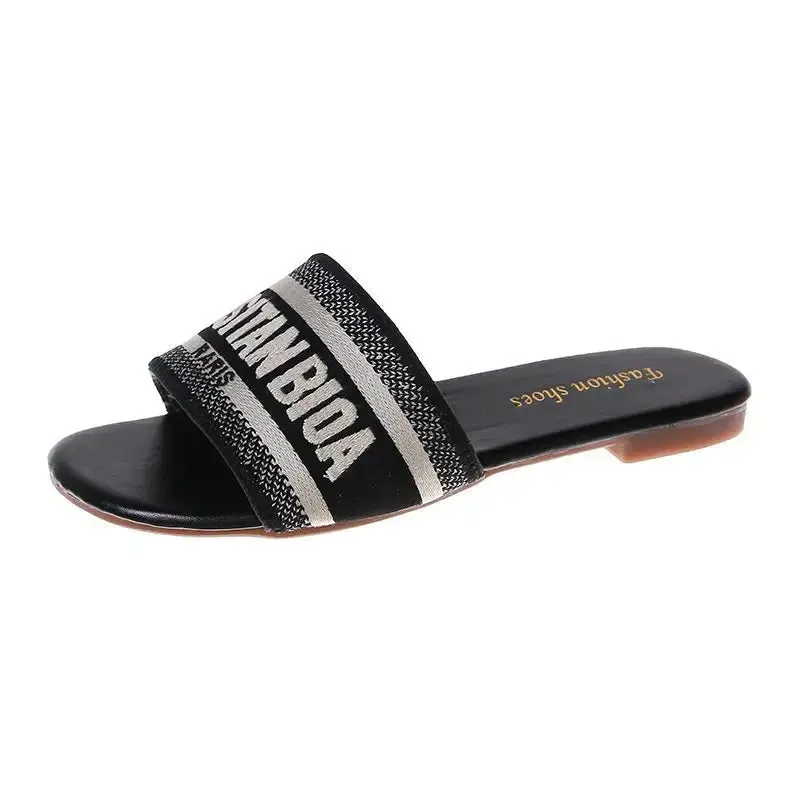 Women Flat Heels Slipper Outdoor Non-slip Casual Ladies Slides  Fashion Women Sandals