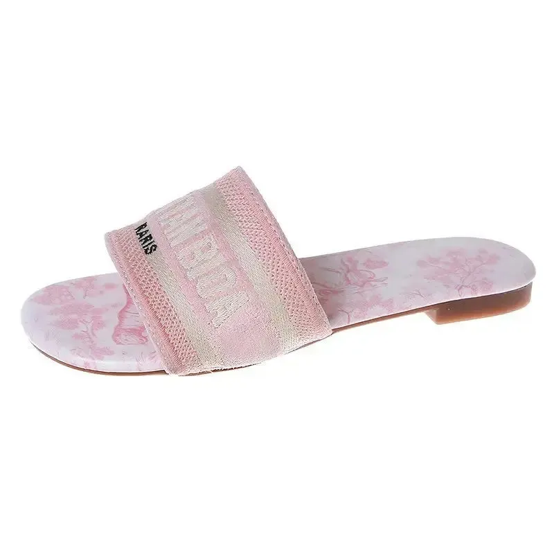 Women Flat Heels Slipper Outdoor Non-slip Casual Ladies Slides  Fashion Women Sandals