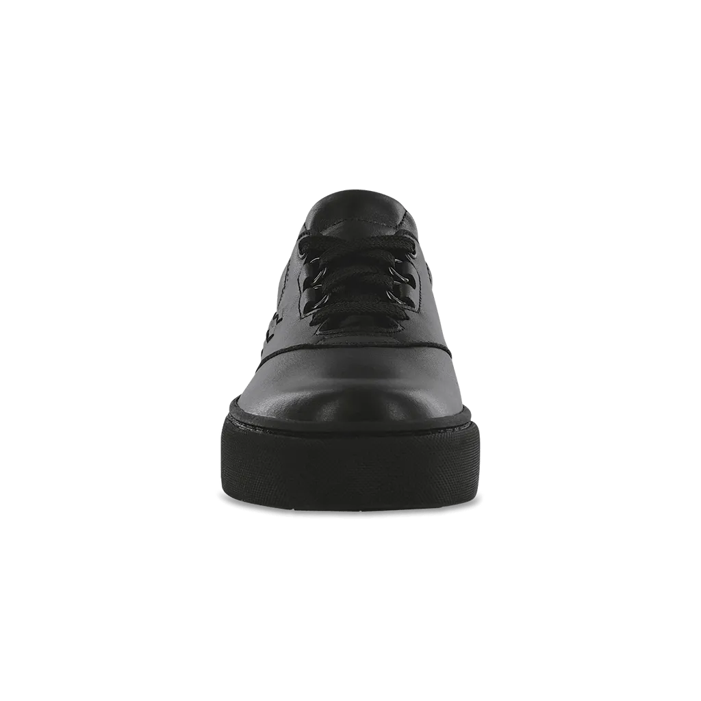 Women's Free Rein Lace Up Sneaker in Matte Black